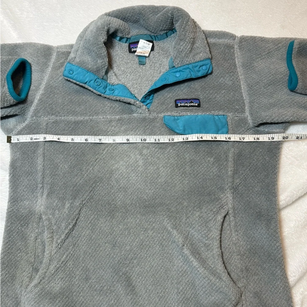 Patagonia Gray Fleece with Teal Trim - Picture 4 of 7